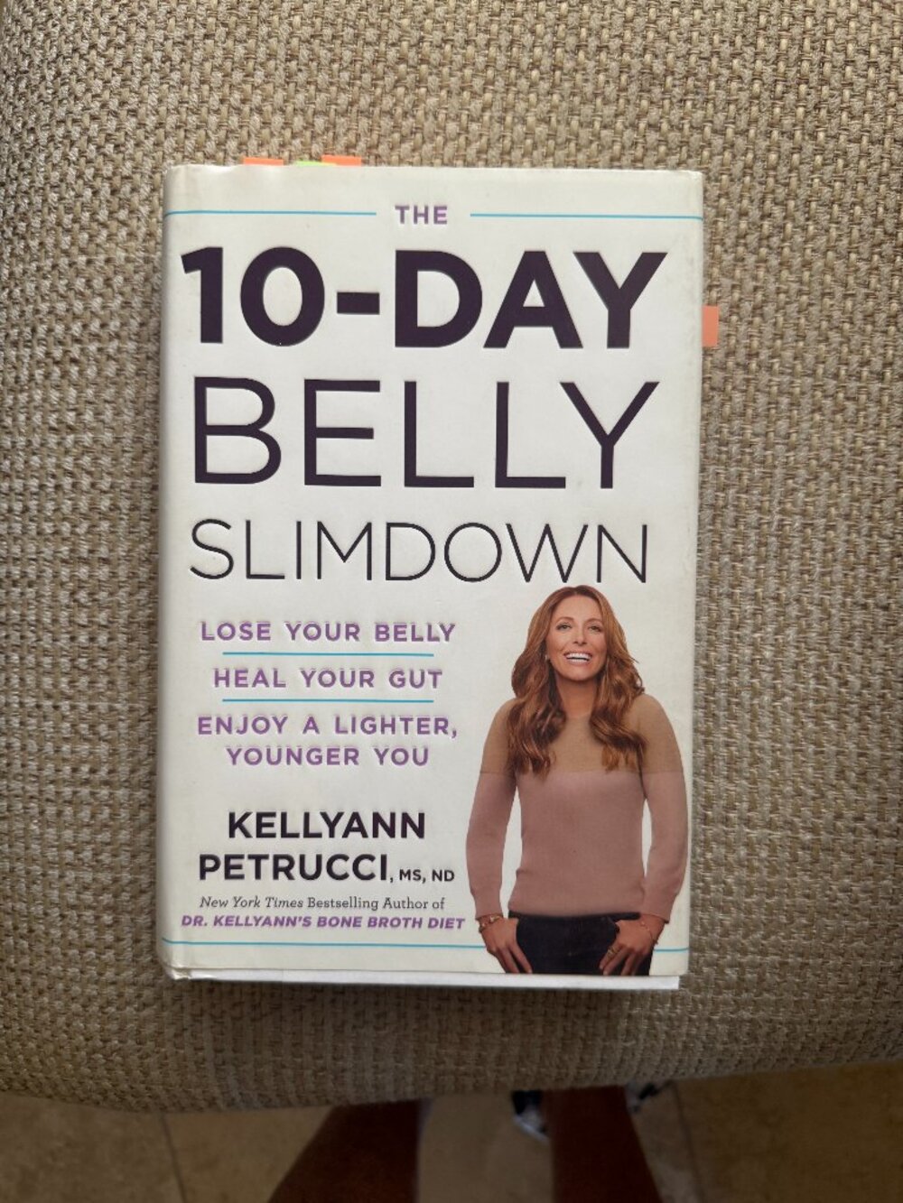 "The 10-Day Belly Slimdown" by Dr. Kellyann Petrucci